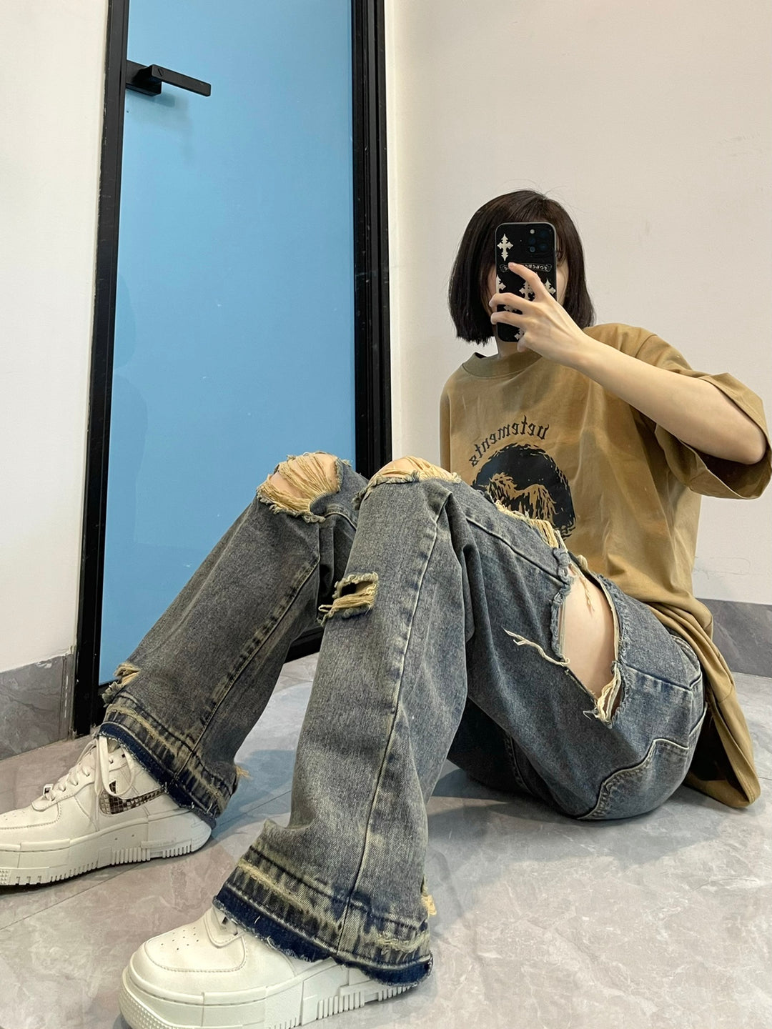 Hiphop Ripped Jeans For Women With Loose Wide Legs