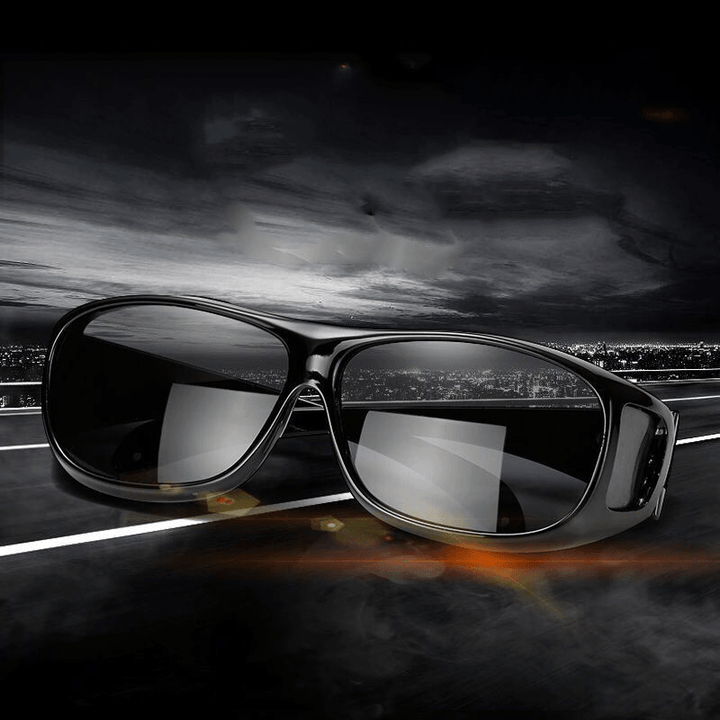 Night Vision Goggle Mirror Vibrato with the Same Driver Sunglasses Anti-High Beam Driving at Night Driving Mirror Anti-Ultraviolet - MRSLM