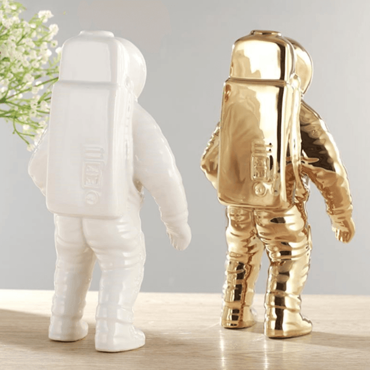 3 Color Space Man Sculpture Astronaut Fashion Vase Ceramic Flower Planter Vase Space Man Sculpture Cosmonaut Home Office Decor - MRSLM