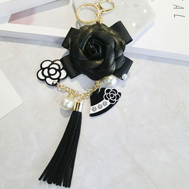 Luxury Black / White Leather Rose Keychain for Women